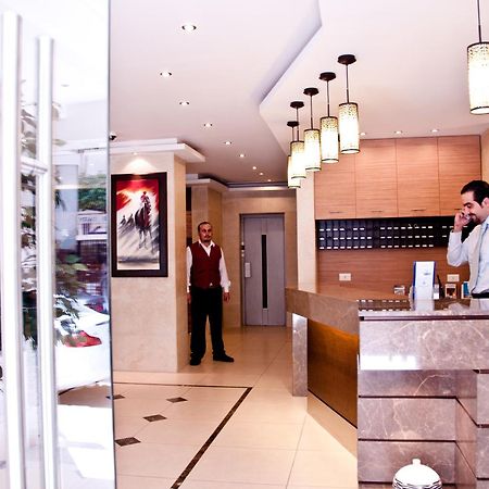 Marble Tower Hotel Бейрут Екстериор снимка