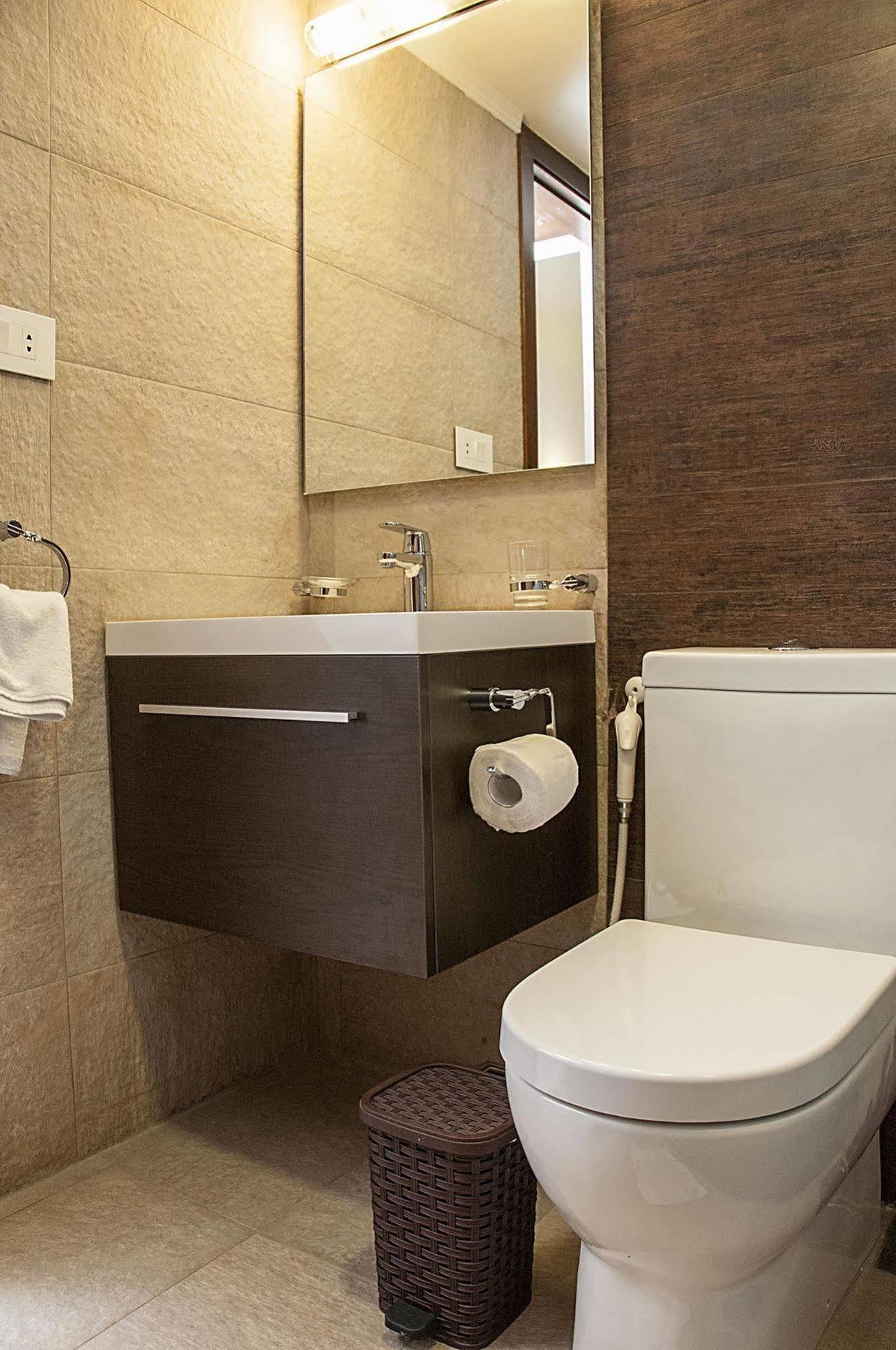 Marble Tower Hotel Бейрут Екстериор снимка