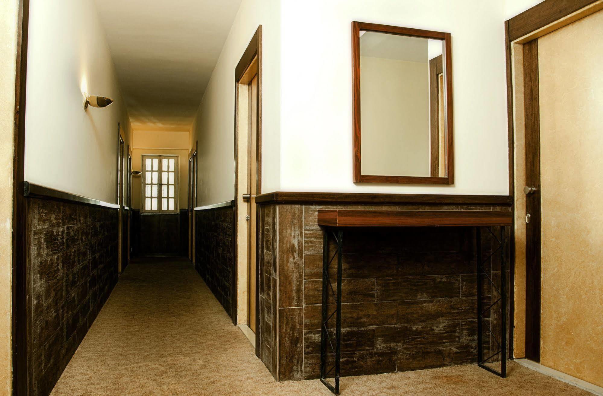 Marble Tower Hotel Бейрут Екстериор снимка