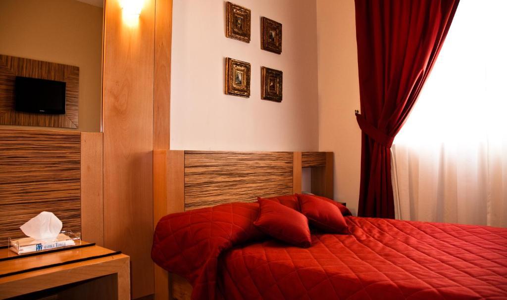 Marble Tower Hotel Бейрут Екстериор снимка